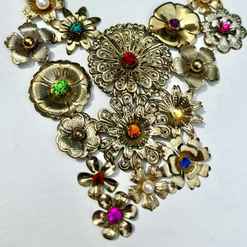 Multi Stone Chrystal and Gold Necklace
